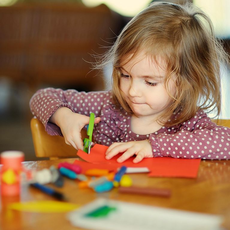 Es wird viel gebastelt in den Kinderkrippen Bläsistift